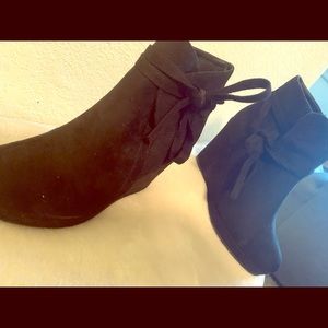 💋2 for $10 Shoes 💋Sexy Black Wedge Booties